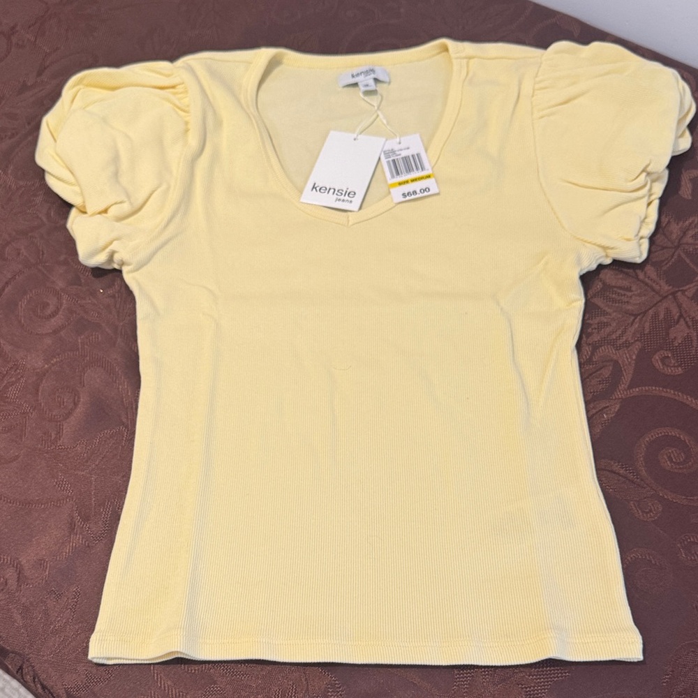 Kensie Bubble Sleeve, Ribbed Top. Ladies Med